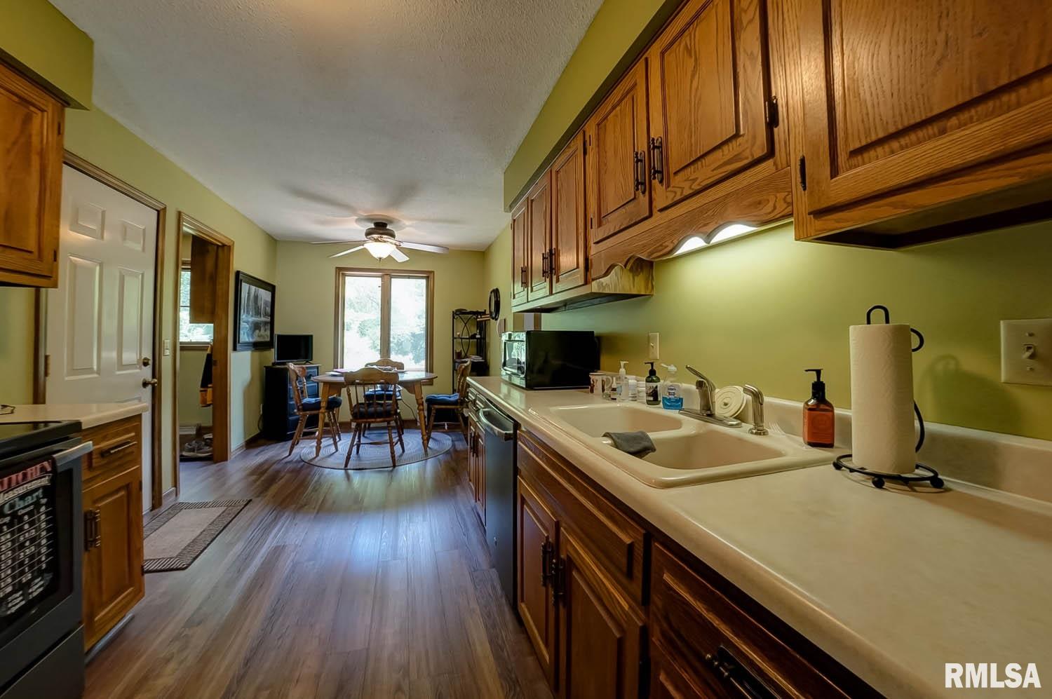 15 Boulder Point Drive Springfield, IL 62711 - Photo 11 of 40