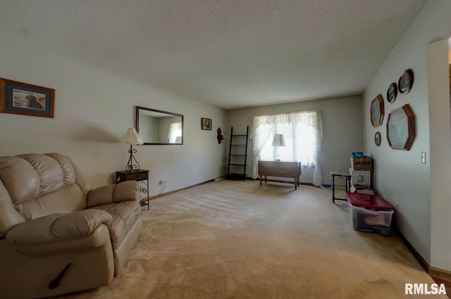 15 Boulder Point Drive Springfield, IL 62711 - Photo 6 of 40