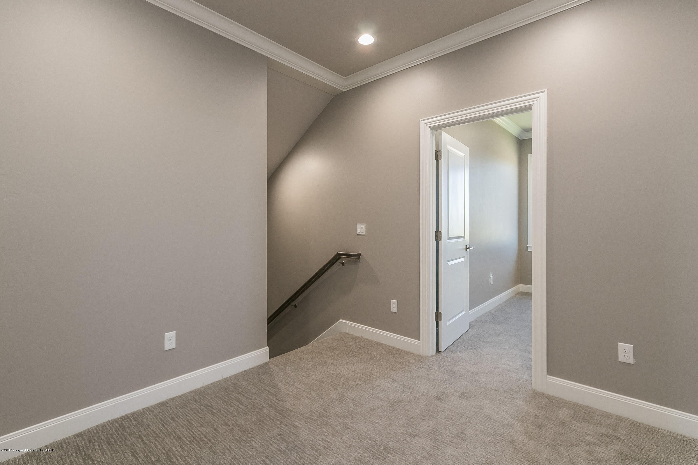 5404 Wesley Road Amarillo, TX 79119 - Photo 22 of 32 022_Landing