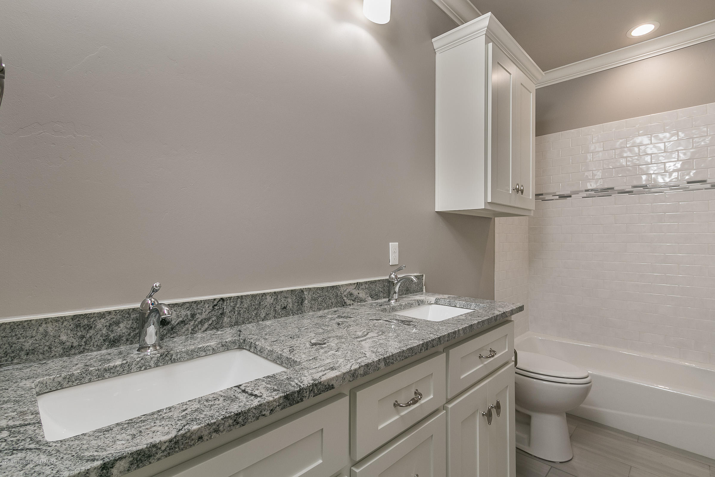 5404 Wesley Road Amarillo, TX 79119 - Photo 24 of 32 024_Bathroom 3