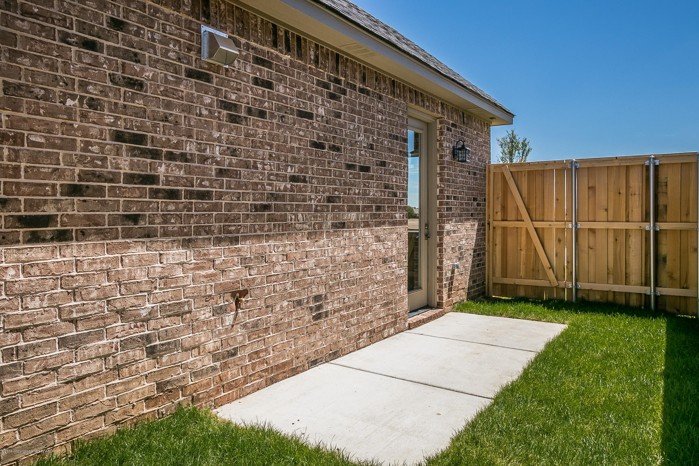 5404 Wesley Road Amarillo, TX 79119 - Photo 31 of 32 031_Side Patio