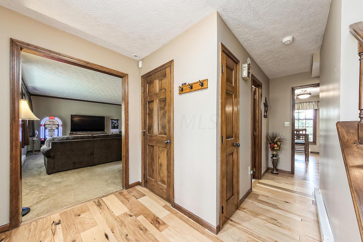 8160 Big Walnut Road Westerville, OH 43082 - Photo 4 of 51 Gallery Image 4
