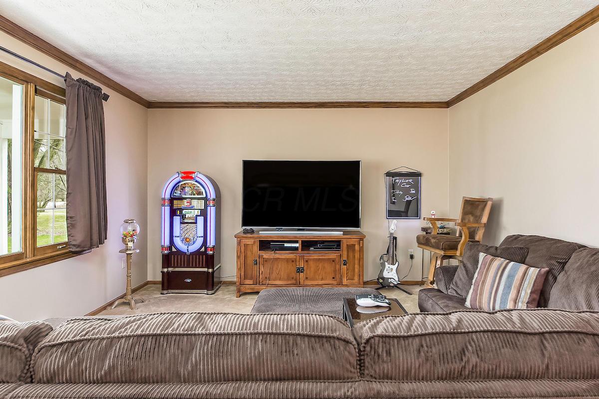 8160 Big Walnut Road Westerville, OH 43082 - Photo 6 of 51 Gallery Image 6