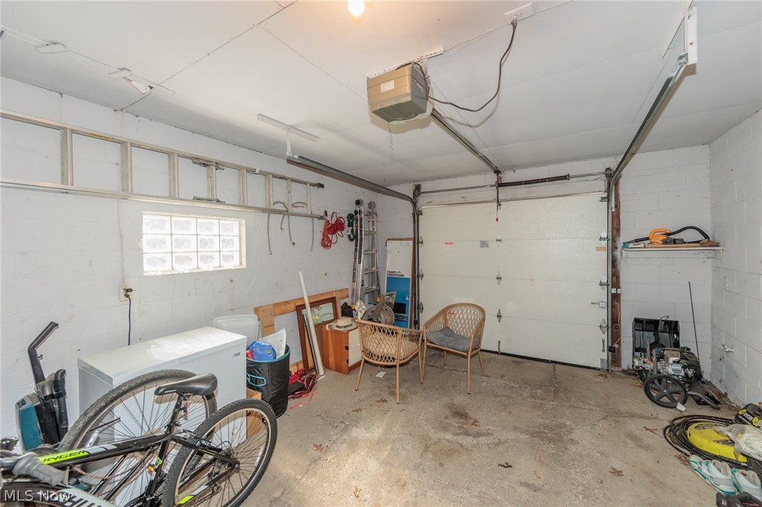 10906 Snow Road Cleveland, OH 44130 - Photo 41 of 48