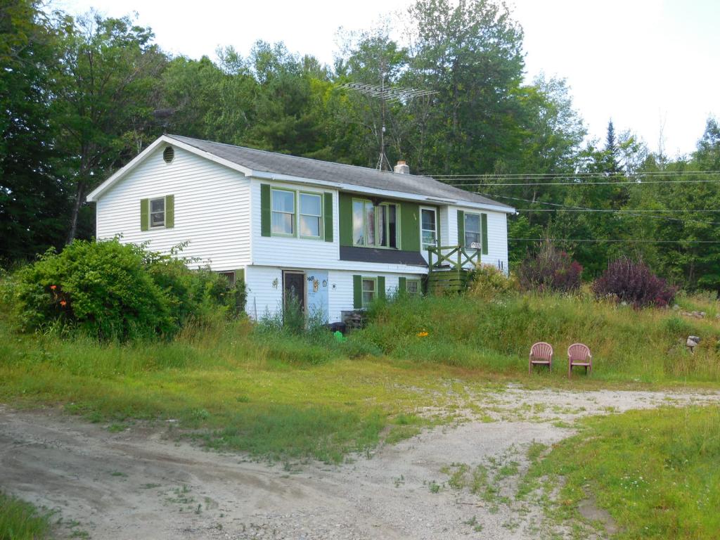 444 Sanborn Hill Road Springfield, NH 03284 - Photo 1 of 12 Gallery Image 1