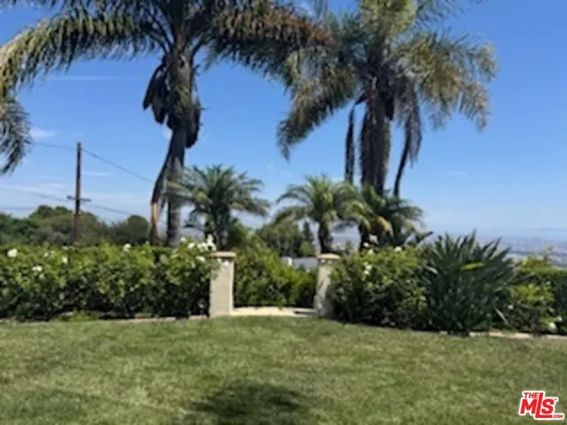 $3,200,000 | 6 Toprail Lane, Rancho Palos Verdes, CA 90275