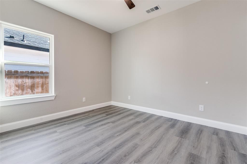3402 Spring Avenue Dallas, TX 75215 - Photo 12 of 19 Gallery Image 12