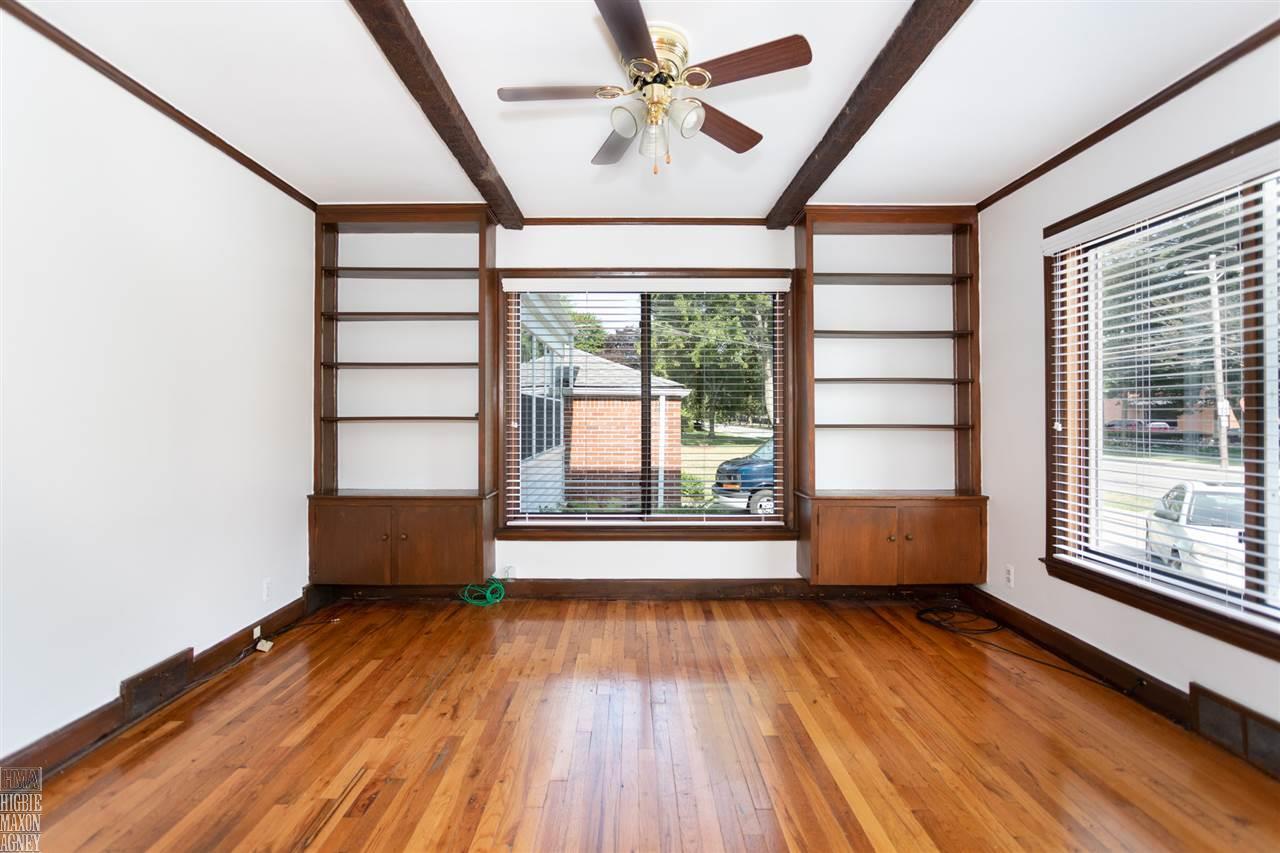 791 Lake Shore Road Grosse Pointe, MI 48236 - Photo 6 of 14 31390787-5.JPG