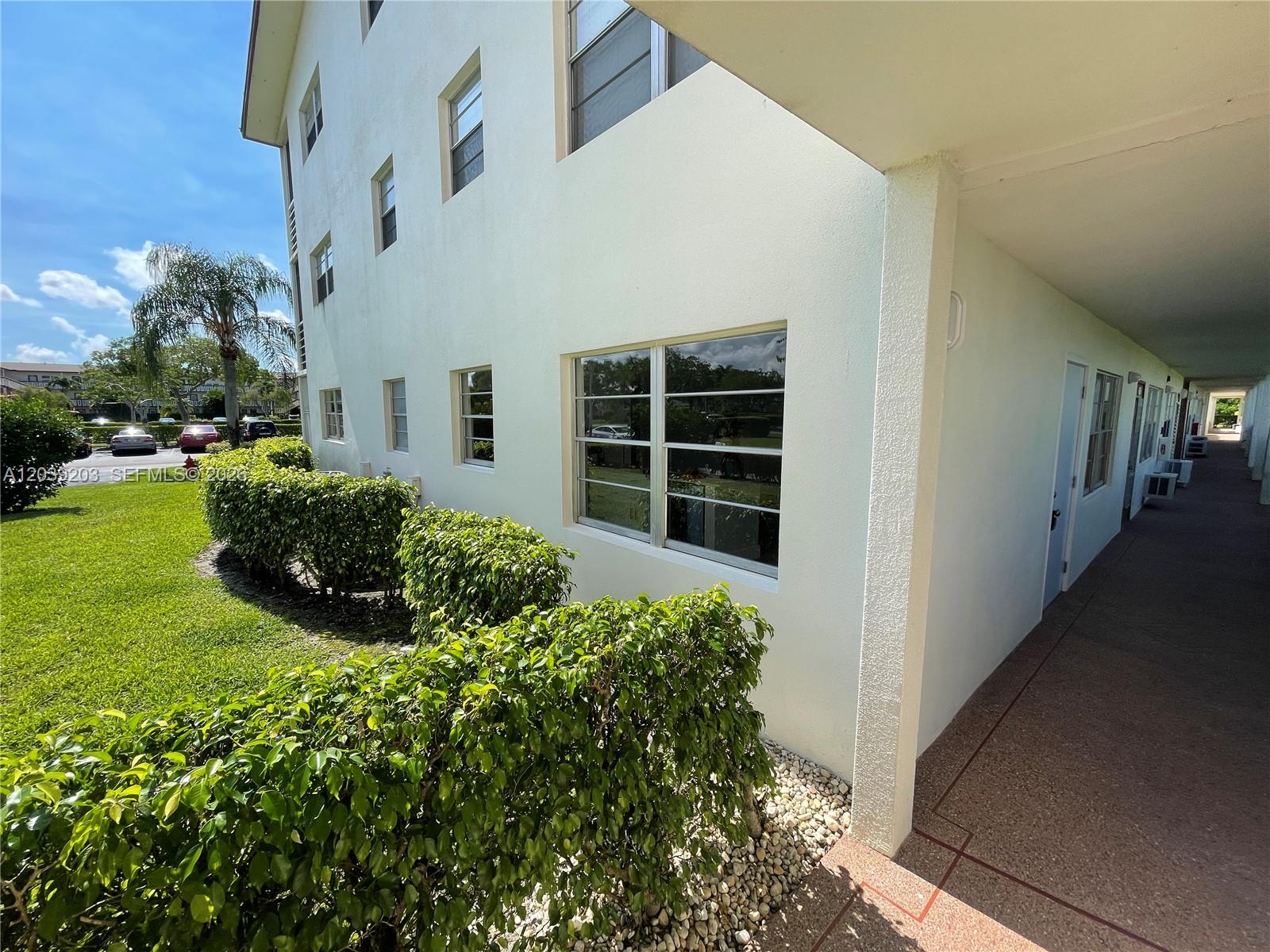 136 Brighton D, Unit 136 Boca Raton, FL 33434 - Photo 31 of 46