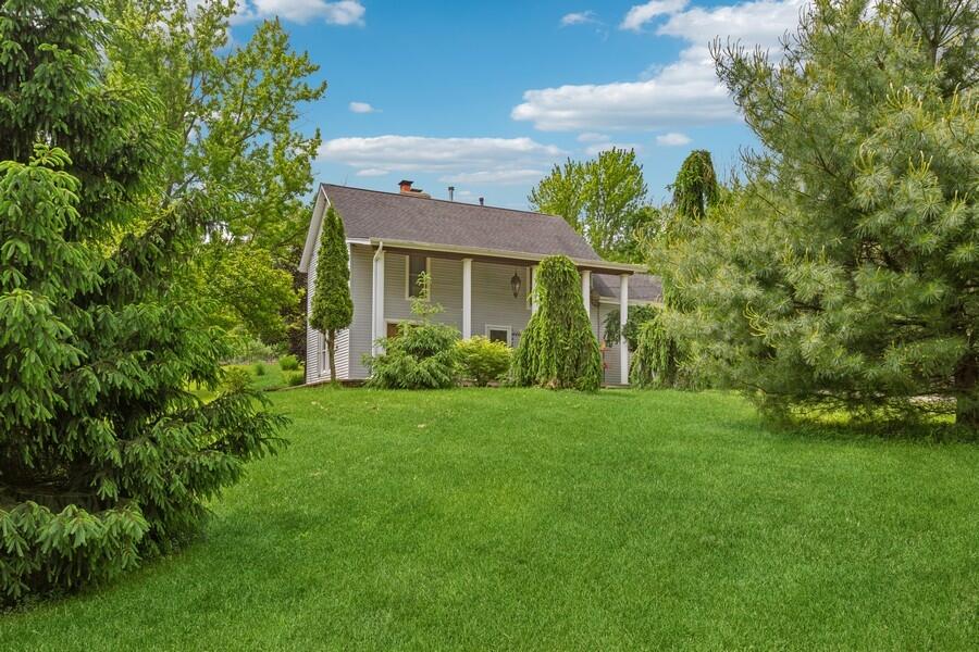 6460 East Galien Buchanan Road Buchanan, MI 49107 - Photo 25 of 36 30_6460EGalienBuchananRd_2036_LowRes