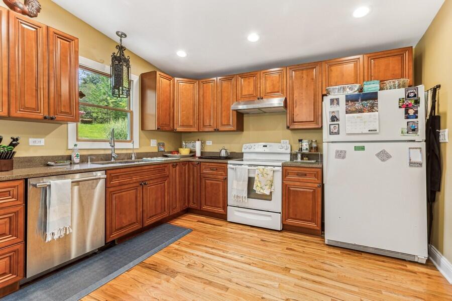 6460 East Galien Buchanan Road Buchanan, MI 49107 - Photo 8 of 36 11_6460EGalienBuchananRd_2012_LowRes