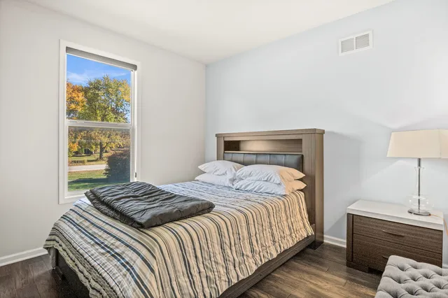 $599,900 | 226 Risch Court, West Chicago, IL 60185