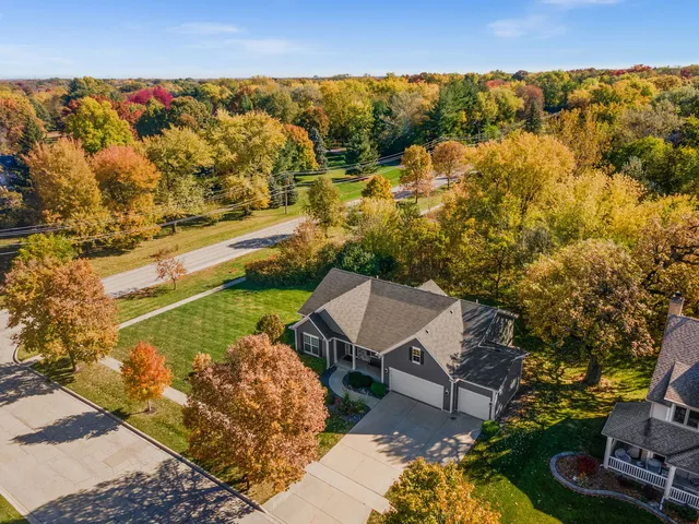 $599,900 | 226 Risch Court, West Chicago, IL 60185