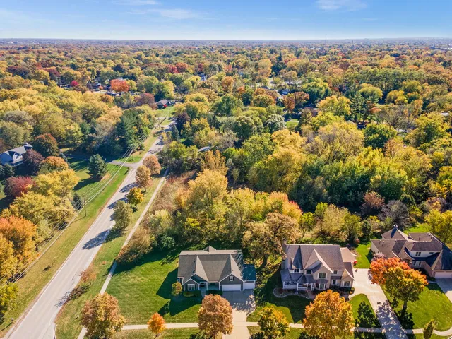 $599,900 | 226 Risch Court, West Chicago, IL 60185