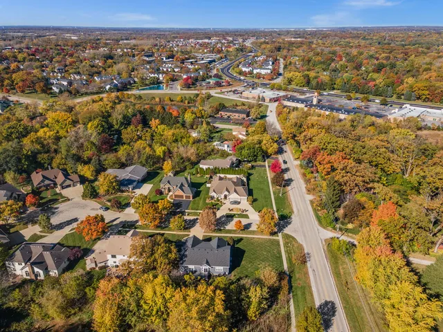 $599,900 | 226 Risch Court, West Chicago, IL 60185