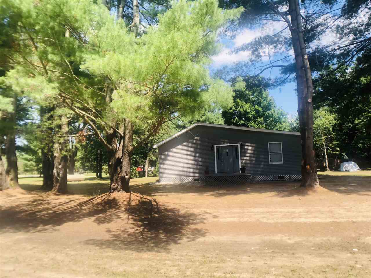 988 North Coleman Road Shepherd, MI 48883 - Photo 19 of 26 1889796-20.JPG