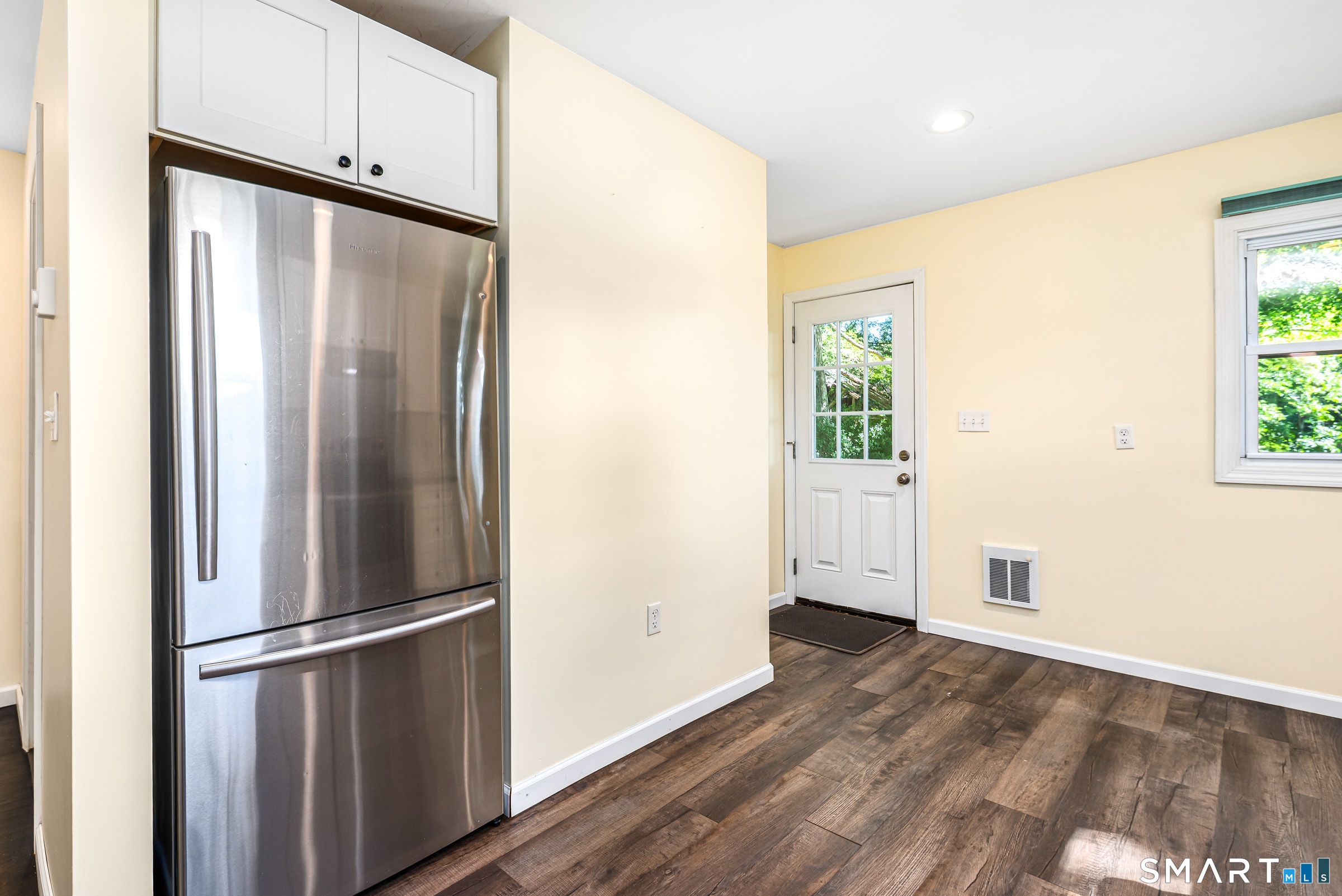 30 Carter Hill Road Clinton, CT 06413 - Photo 8 of 39 Gallery Image 8