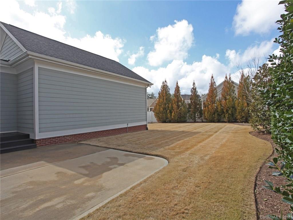6008 Daphne Circle Fort Mill, SC 29708 - Photo 33 of 36 Gallery Image 33