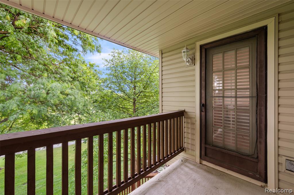 968 Golfview Court Rochester Hills, MI 48307 - Photo 27 of 42