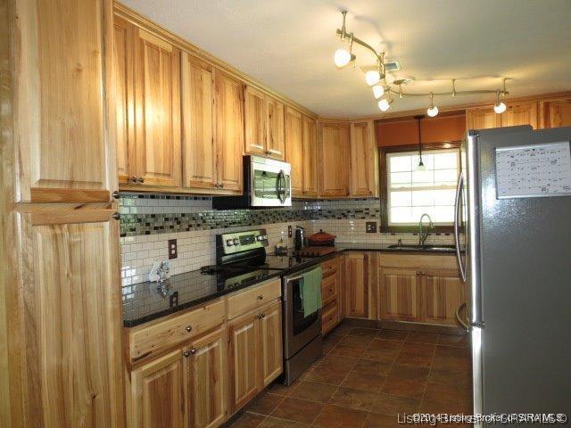 5366 Georges Hill Road Northeast Georgetown, IN 47122 - Photo 3 of 39