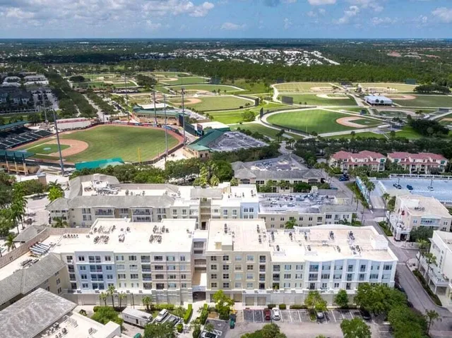 $2,600 | 1200 Town Center Drive, Unit 428, Jupiter, FL 33458