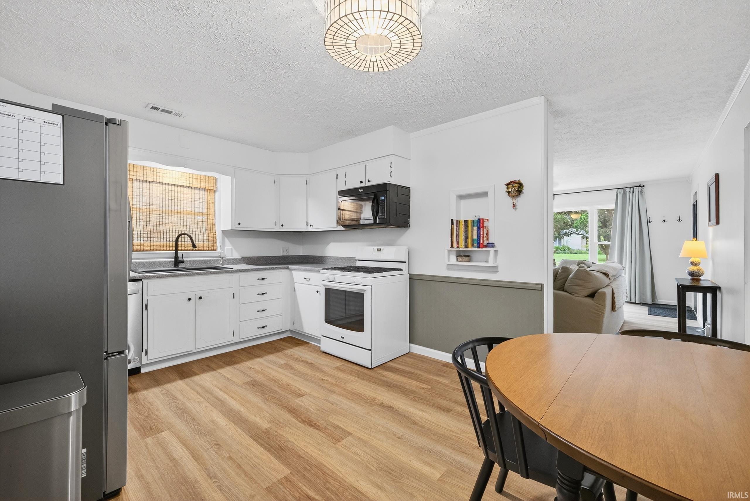 550 West Cross Road Bloomington, IN 47403 - Photo 16 of 36 Gallery Image 16