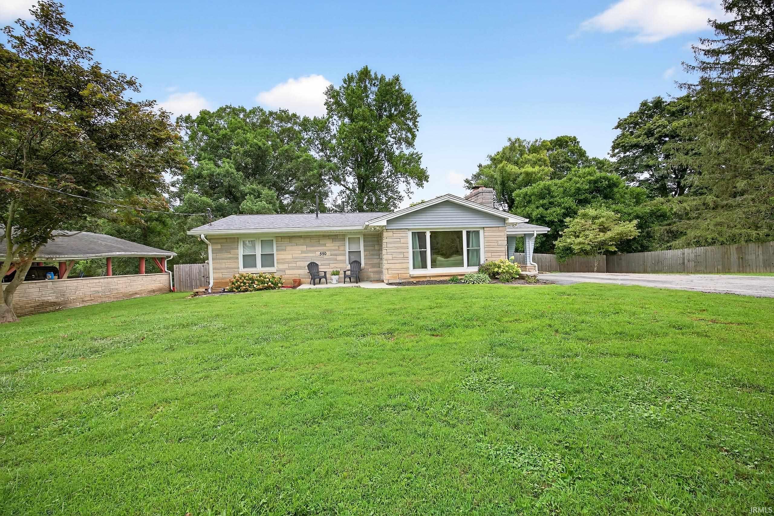 550 West Cross Road Bloomington, IN 47403 - Photo 2 of 36 Gallery Image 2