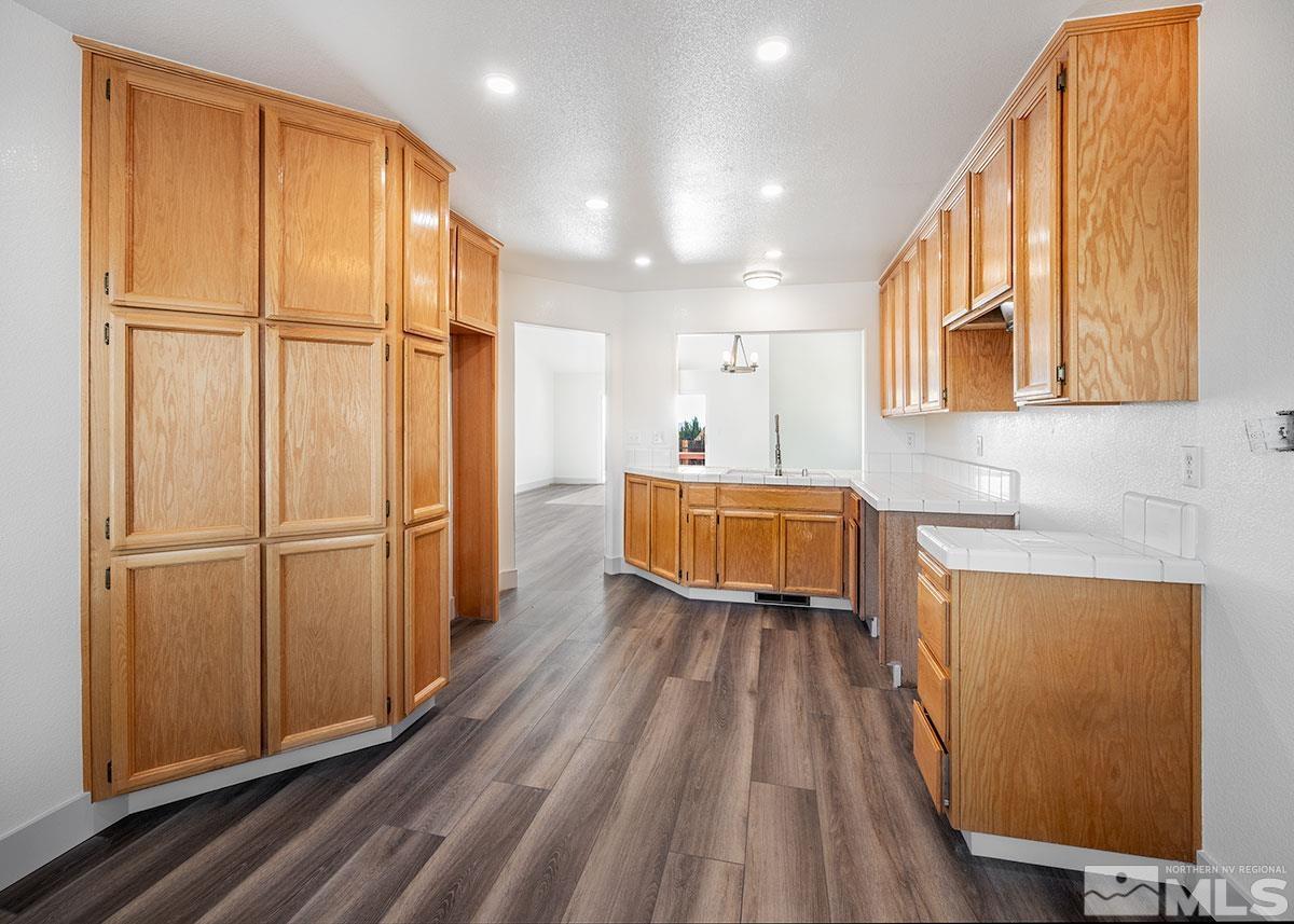 2690 Magnum Circle Reno, NV 89512 - Photo 5 of 19 Photo 5