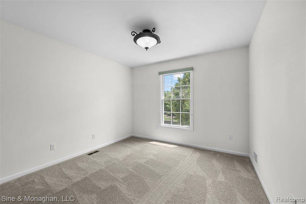 48322 Antique Road Canton, MI 48187 - Photo 32 of 45