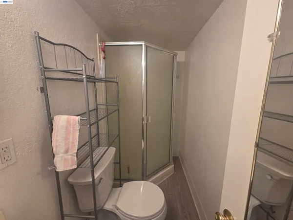 $1,995 | 3851 Vineyard Avenue, Unit D, Pleasanton, CA 94566