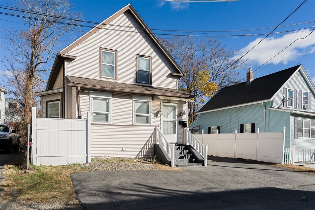 3 Hecla Street Worcester, MA 01604 - Photo 1 of 18 Gallery Image 1