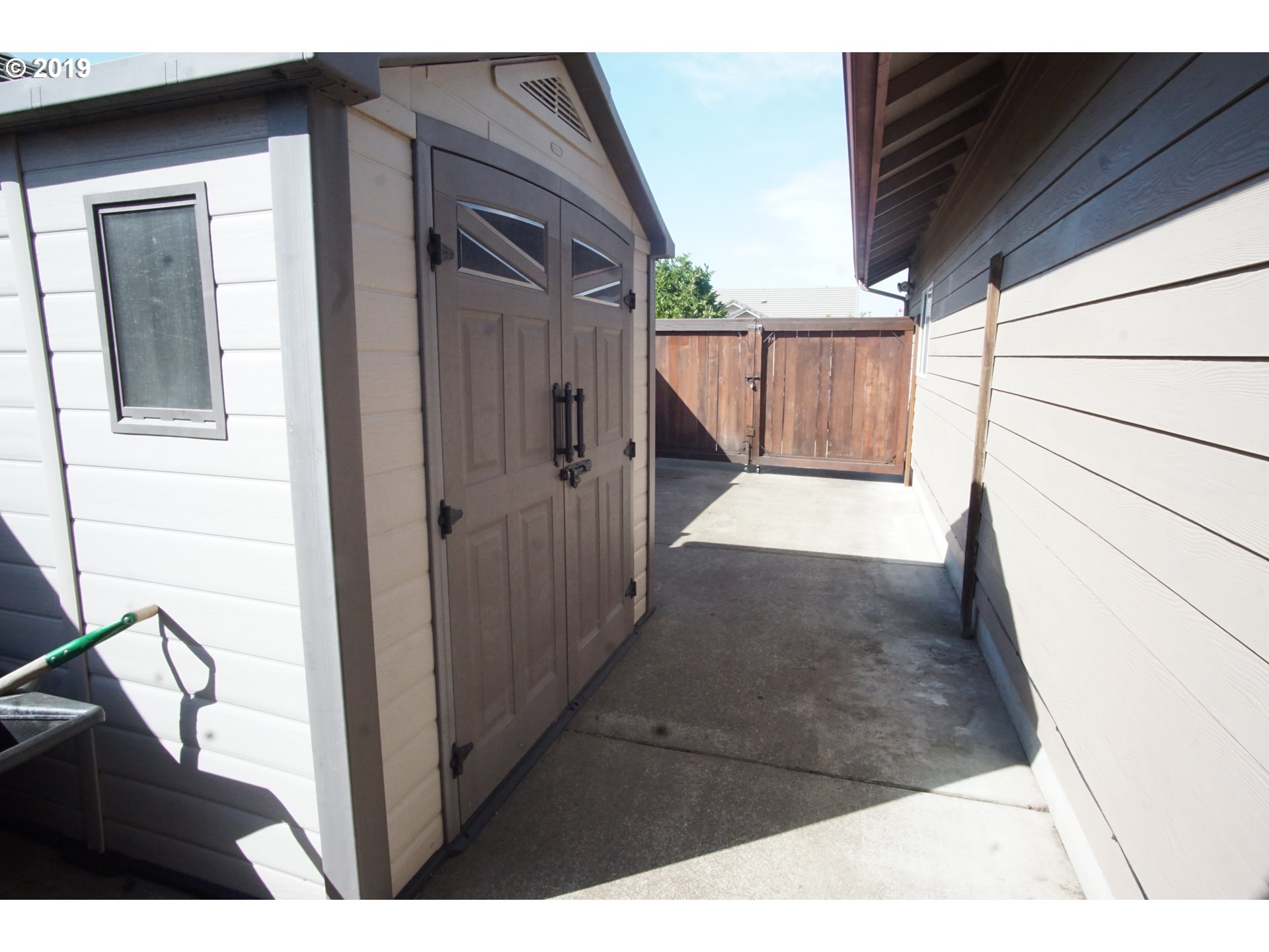 825 Diamond Street Springfield, OR 97477 - Photo 17 of 19