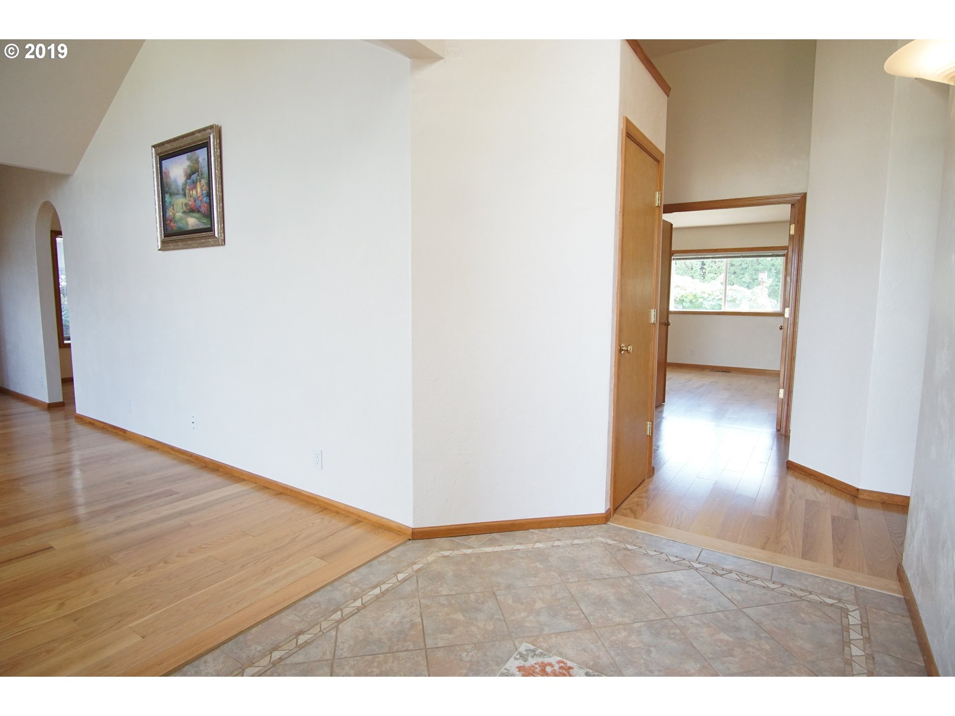 825 Diamond Street Springfield, OR 97477 - Photo 3 of 19