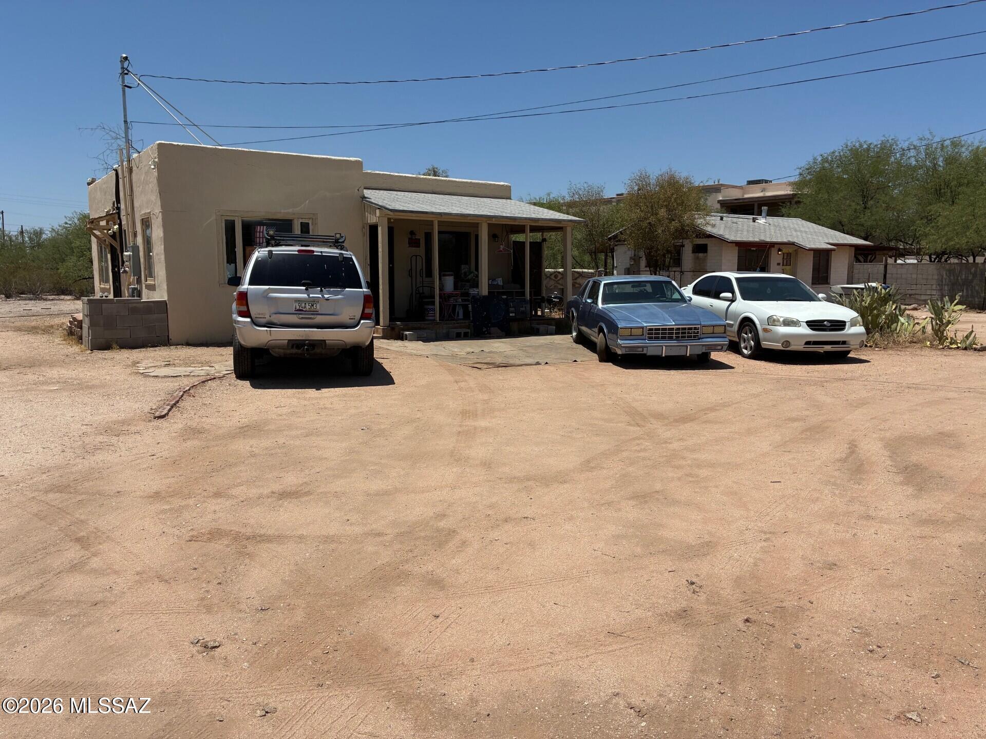 1106 East Halcyon Road Tucson, AZ 85719 - Photo 2 of 15 b932f8ab-5923-45c9-af91-3ffa69ca0007