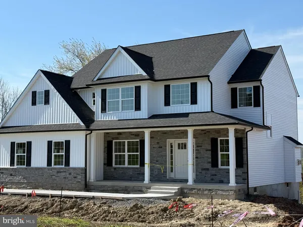 $888,000 | 208 Schwenk Road, Schwenksville, PA 19473