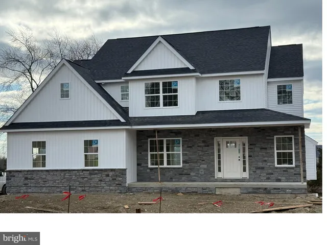 $889,000 | 208 Schwenk Road, Schwenksville, PA 19473