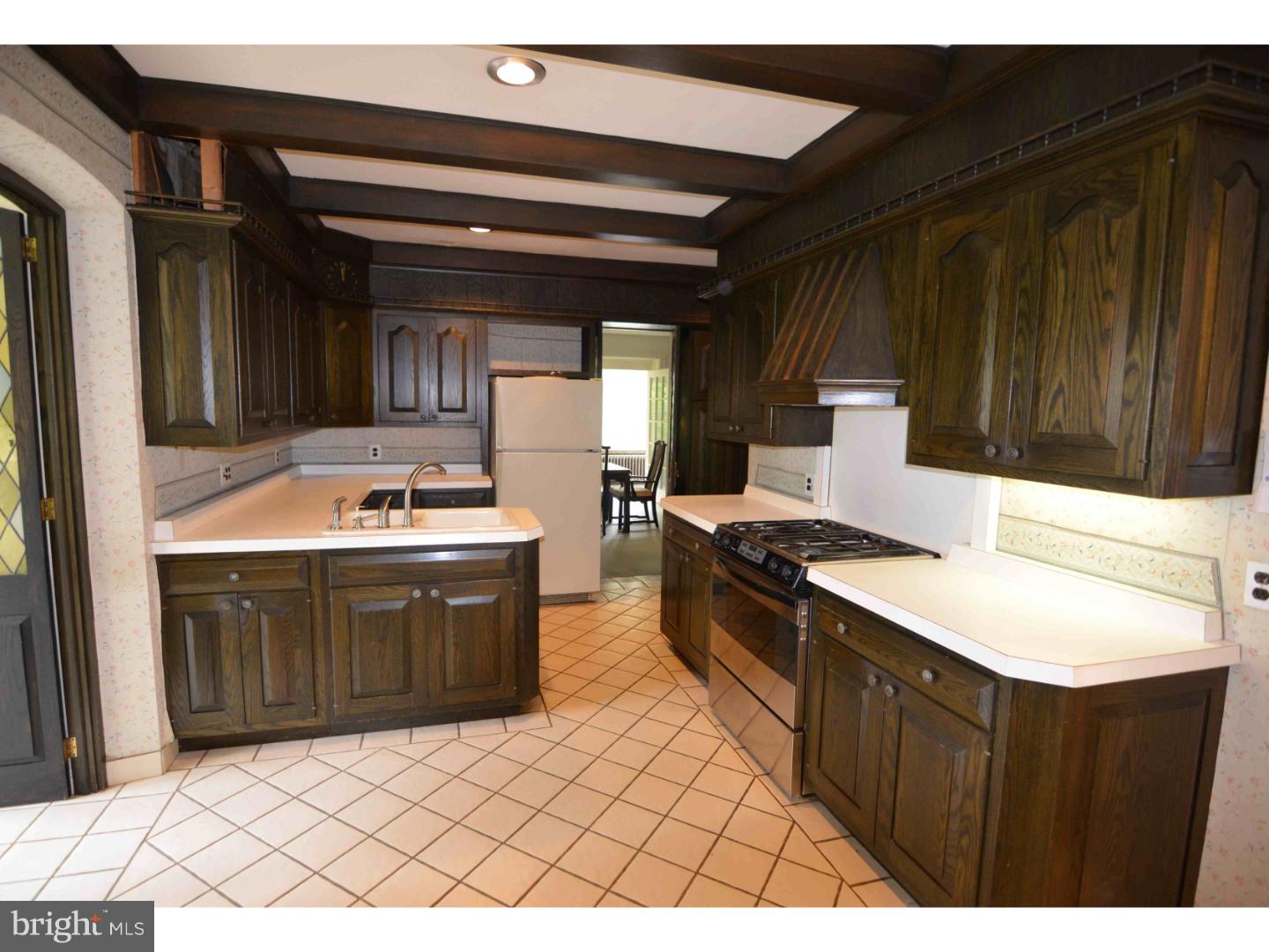 438 Conestoga Road Berwyn, PA 19312 - Photo 12 of 22 Kitchen