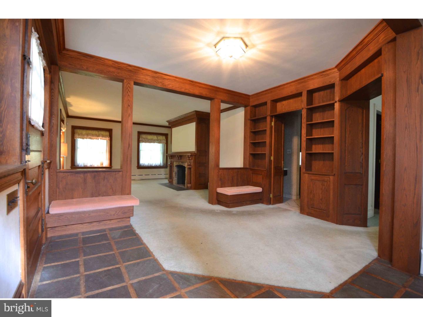 438 Conestoga Road Berwyn, PA 19312 - Photo 8 of 22 Foyer