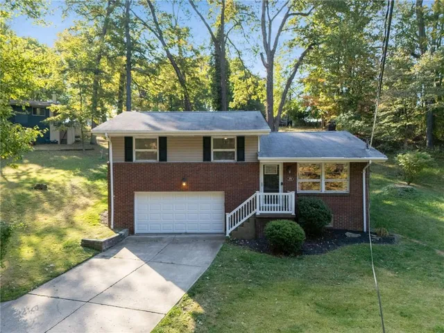 $290,000 | 290 Wexford Bayne Road, Wexford, PA 15090