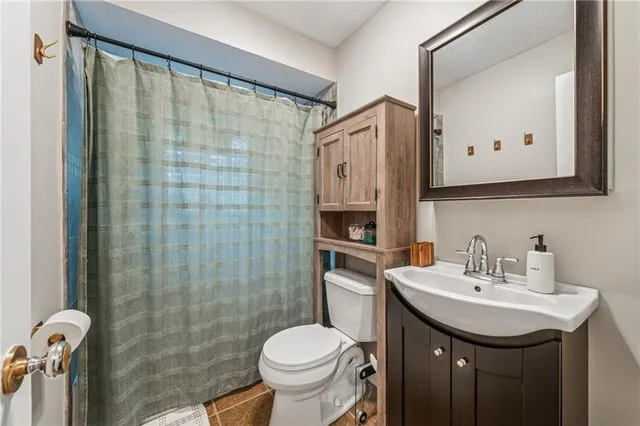 $290,000 | 290 Wexford Bayne Road, Wexford, PA 15090