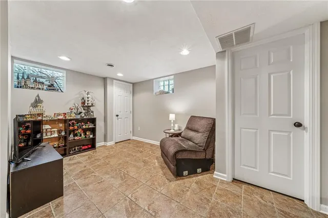 $290,000 | 290 Wexford Bayne Road, Wexford, PA 15090