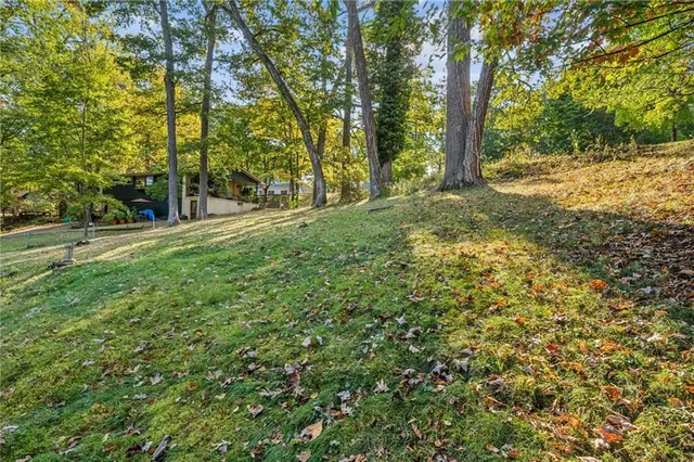 $290,000 | 290 Wexford Bayne Road, Wexford, PA 15090