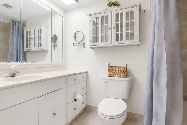 $1,899 | 2300 Southwest 22nd Avenue, Unit 109, Delray Beach, FL 33445