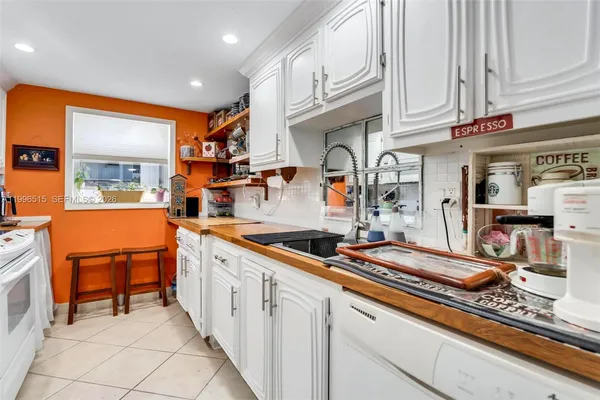 $1,899 | 2300 Southwest 22nd Avenue, Unit 109, Delray Beach, FL 33445