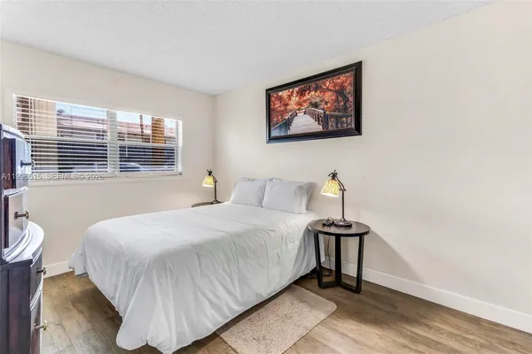 $1,899 | 2300 Southwest 22nd Avenue, Unit 109, Delray Beach, FL 33445