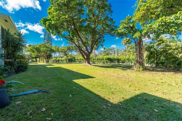 $1,899 | 2300 Southwest 22nd Avenue, Unit 109, Delray Beach, FL 33445