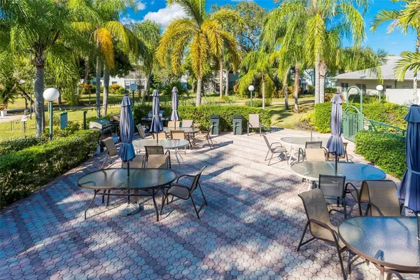 $1,899 | 2300 Southwest 22nd Avenue, Unit 109, Delray Beach, FL 33445