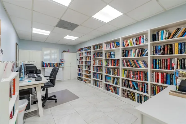 $1,899 | 2300 Southwest 22nd Avenue, Unit 109, Delray Beach, FL 33445