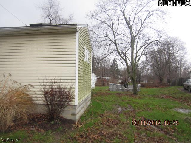 4278 Summit Road Barberton, OH 44203 - Photo 2 of 16