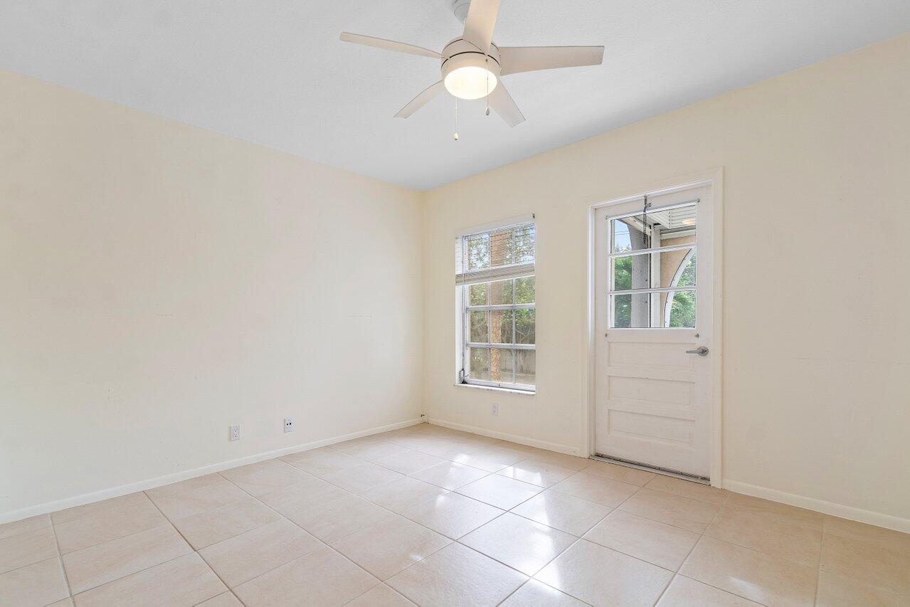 250 Northeast 20th Street, Unit 2250 Boca Raton, FL 33431 - Photo 14 of 29 13